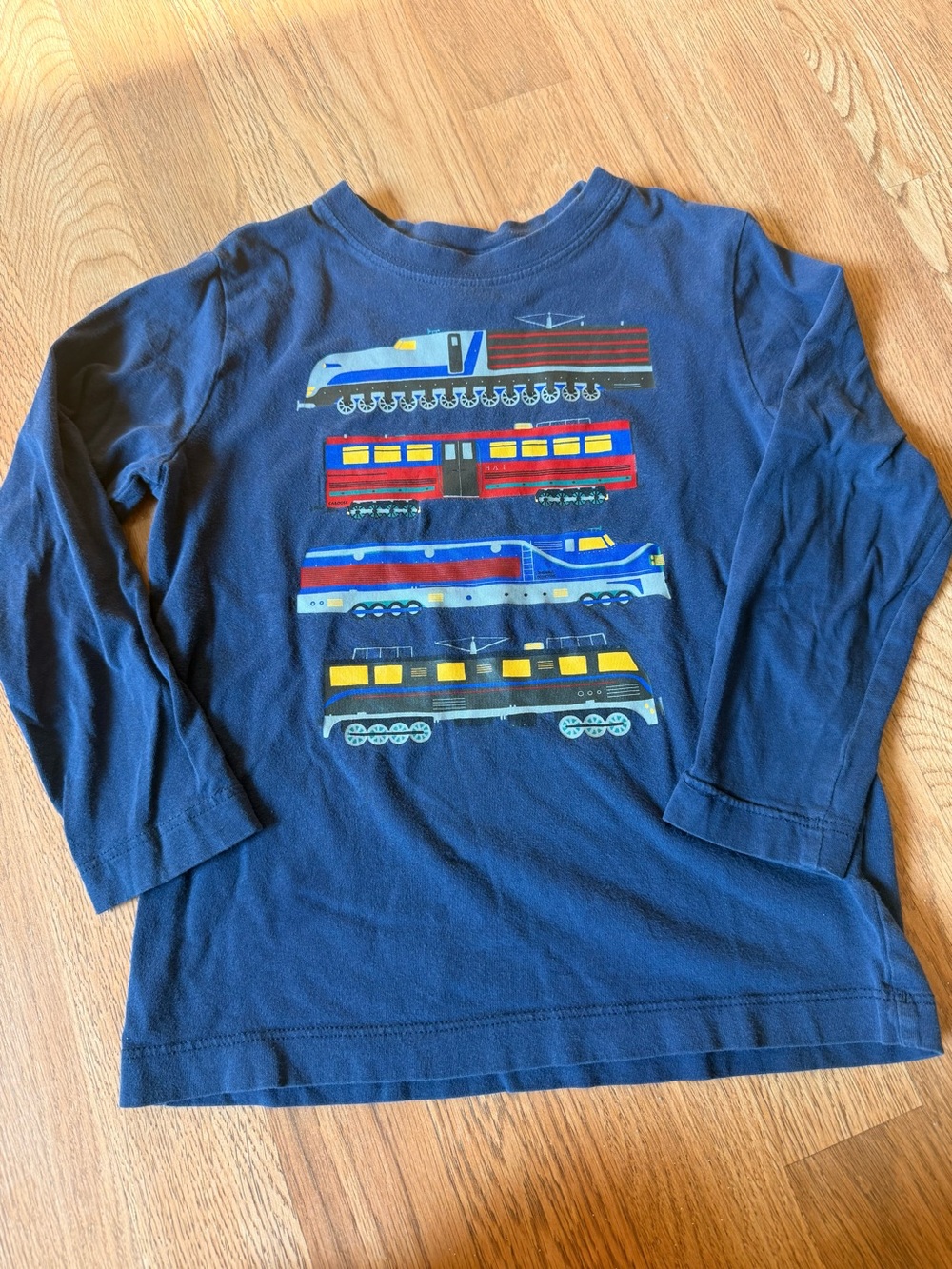 Hanna Andersson Kids Navy Blue Long-Sleeve Train Graphic Tee 5